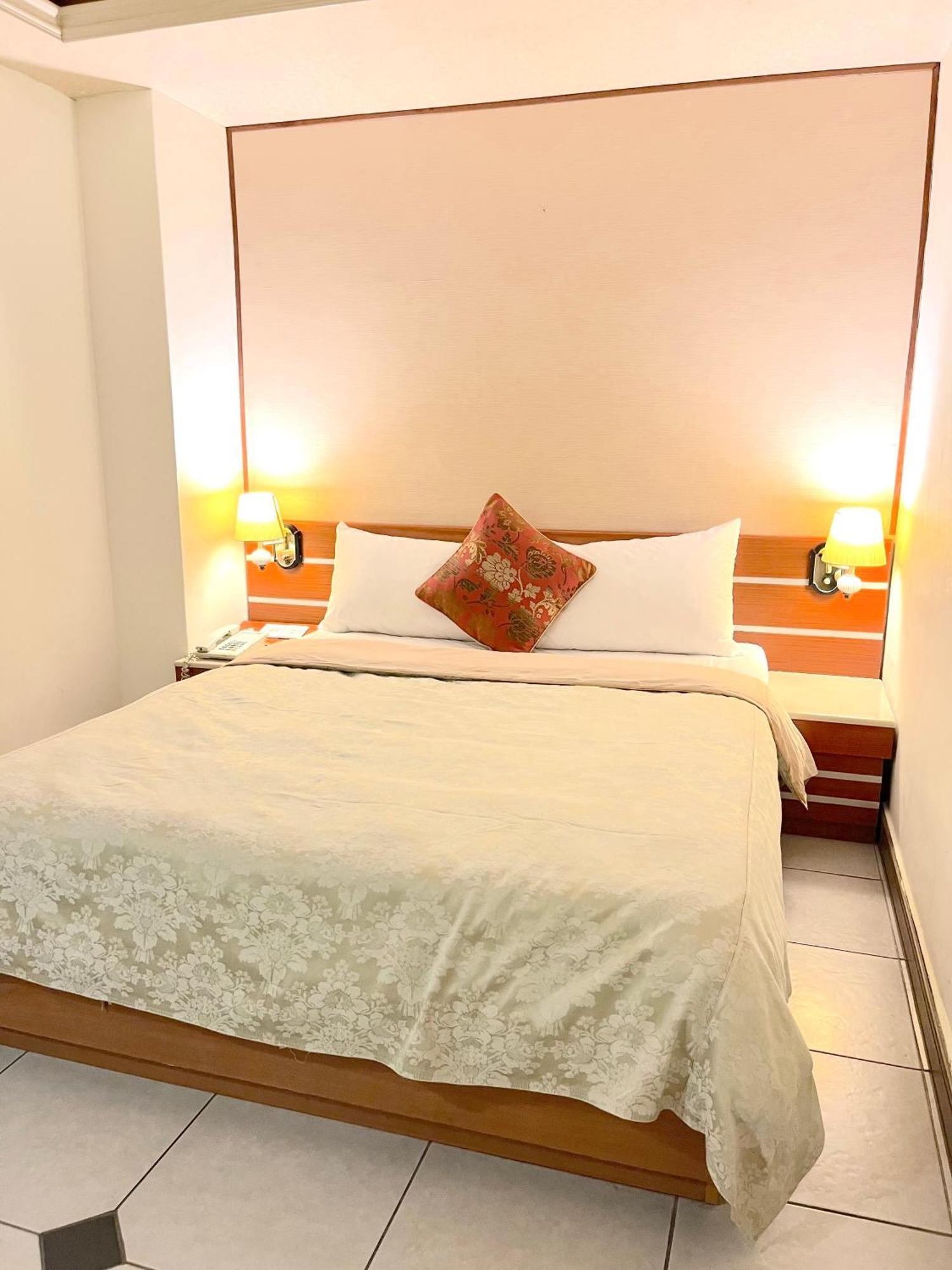 Hua Guo Hotel Keelung Dış mekan fotoğraf