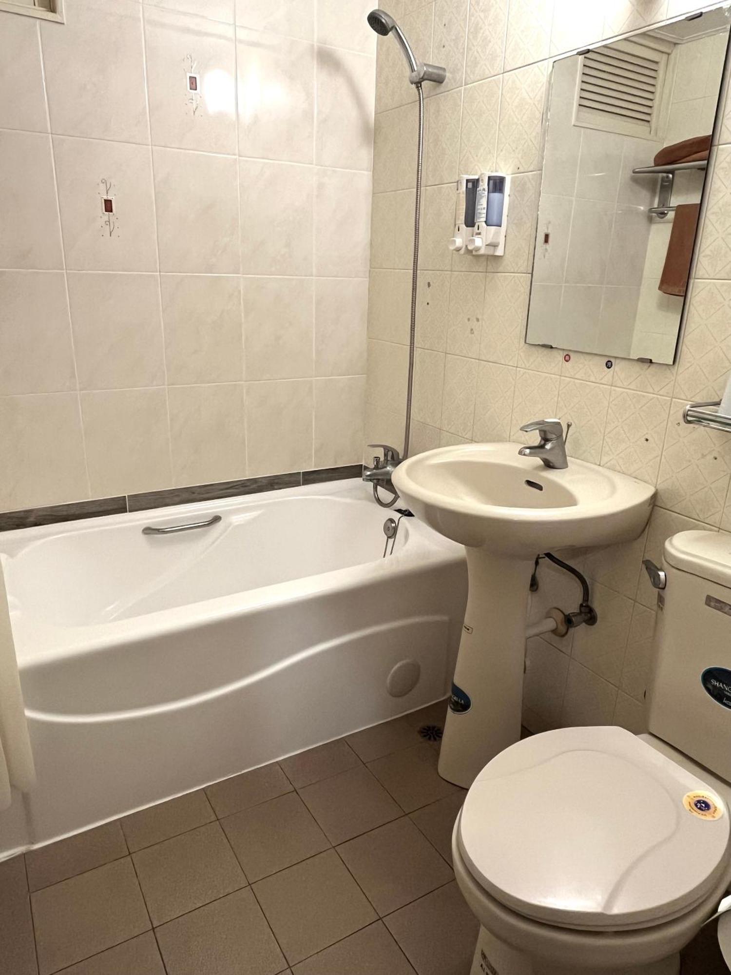 Hua Guo Hotel Keelung Oda fotoğraf